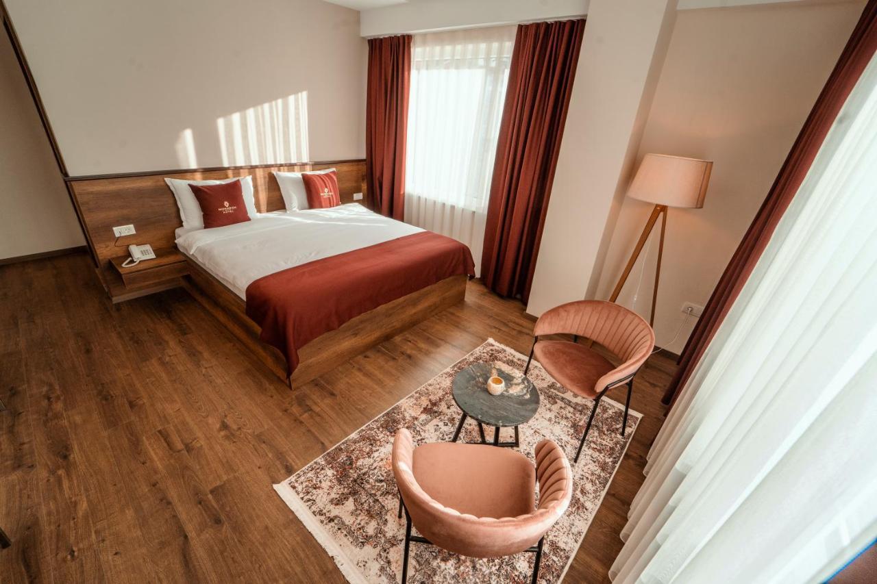 Monarch Boutique Hotel プリズレン エクステリア 写真
