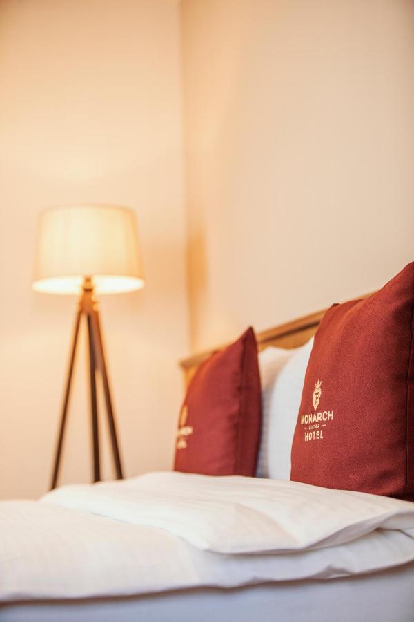 Monarch Boutique Hotel プリズレン エクステリア 写真