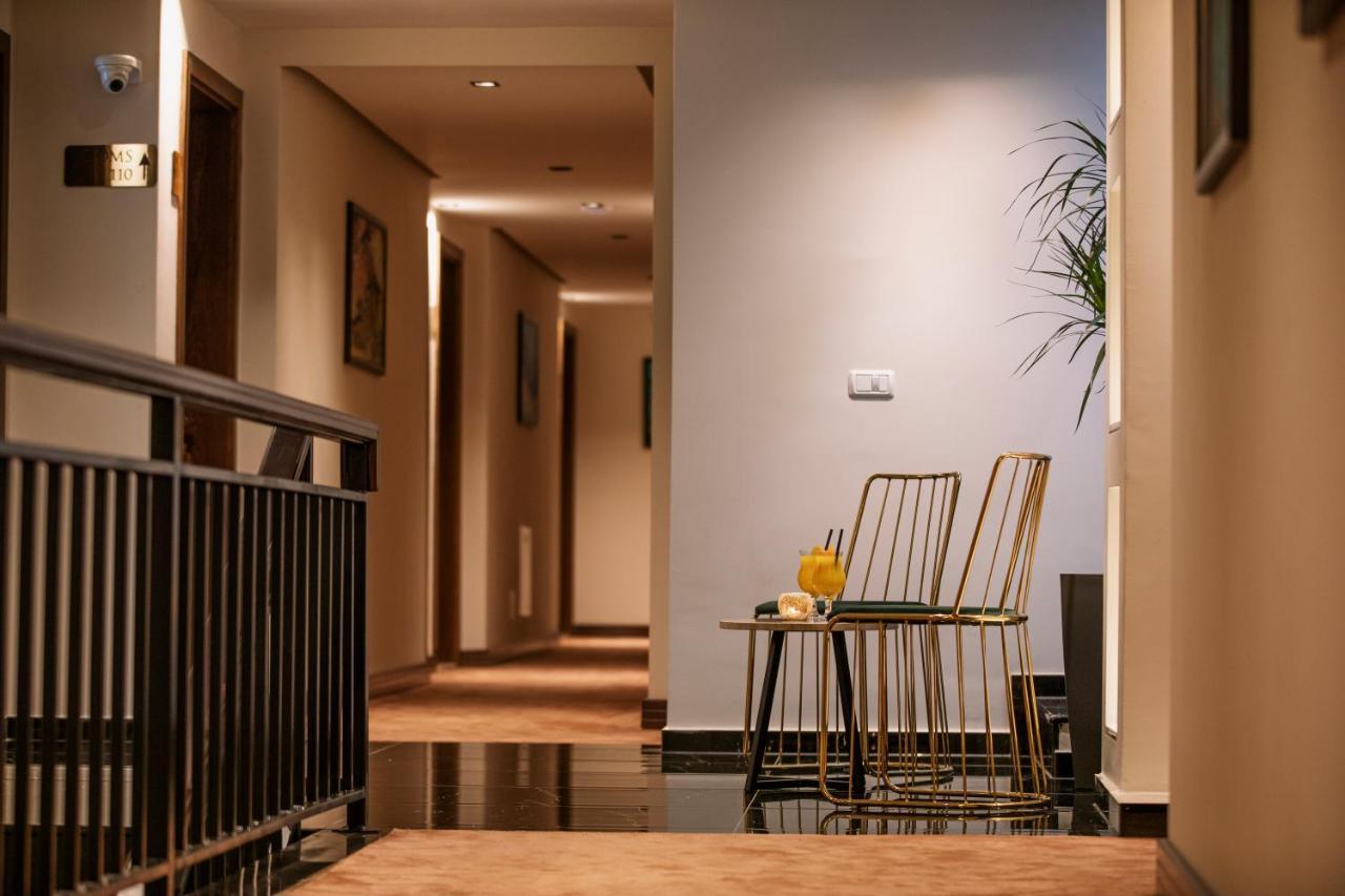 Monarch Boutique Hotel プリズレン エクステリア 写真
