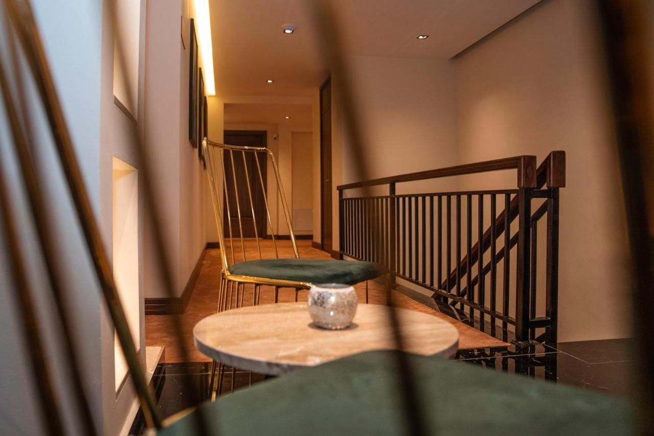 Monarch Boutique Hotel プリズレン エクステリア 写真