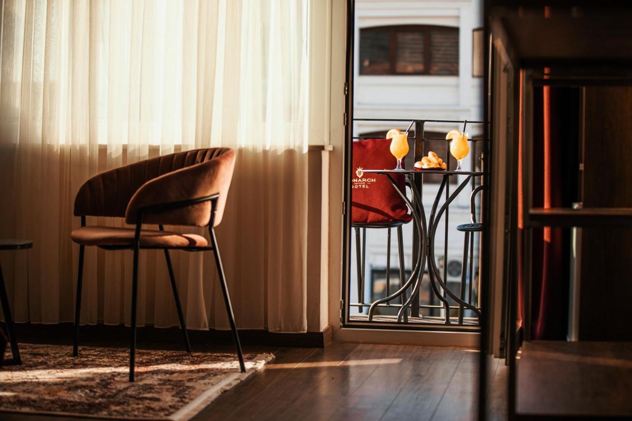 Monarch Boutique Hotel プリズレン エクステリア 写真